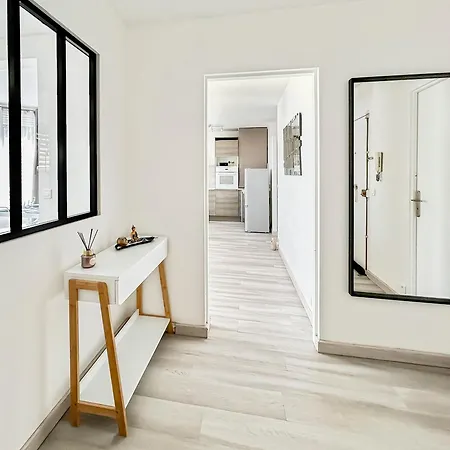 Proche Paris Et Disneyland T2 Calme Avec Terrasse 노아시엘